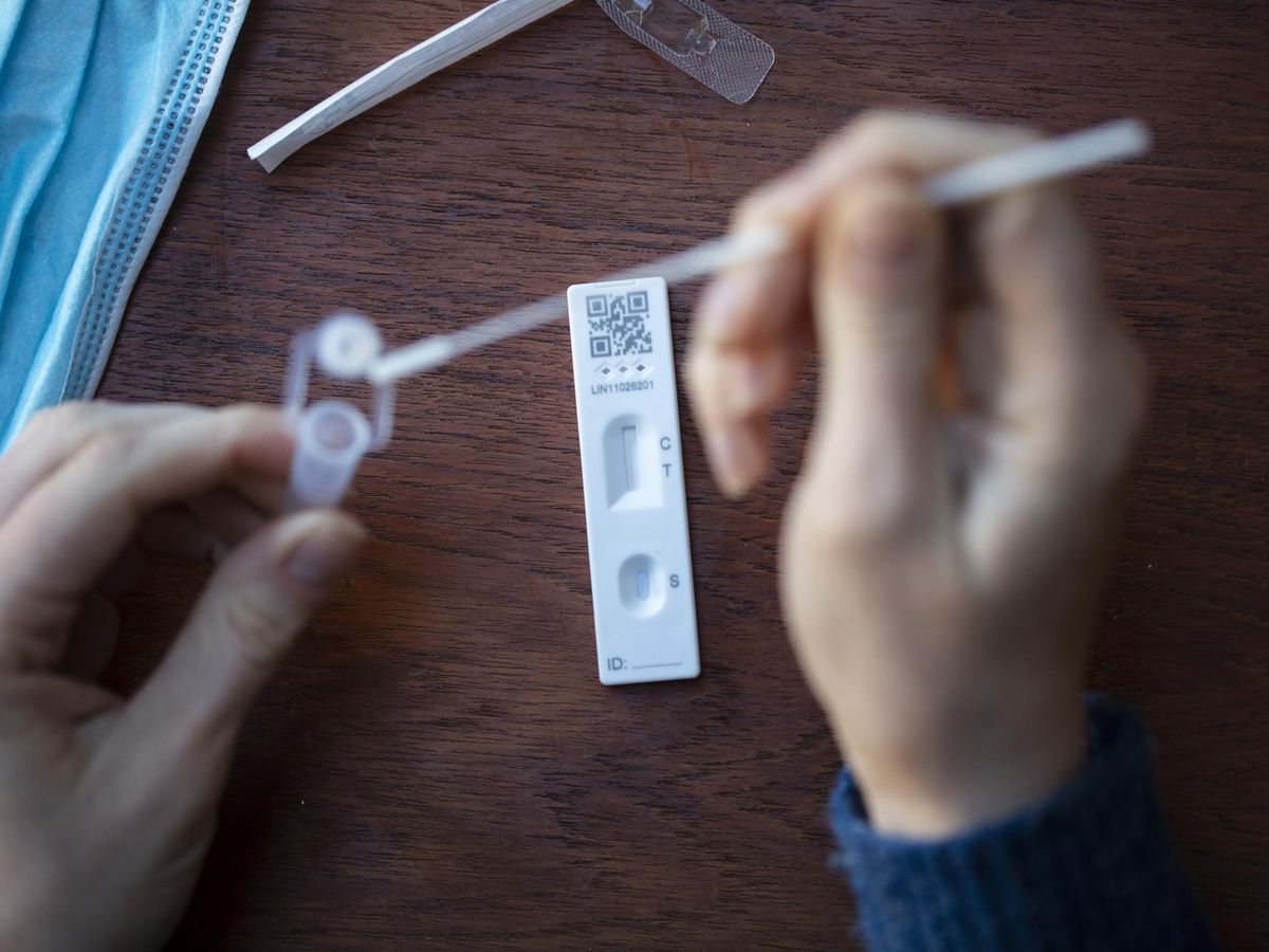 Kiedy warto wykonać test na covid po przechorowaniu?